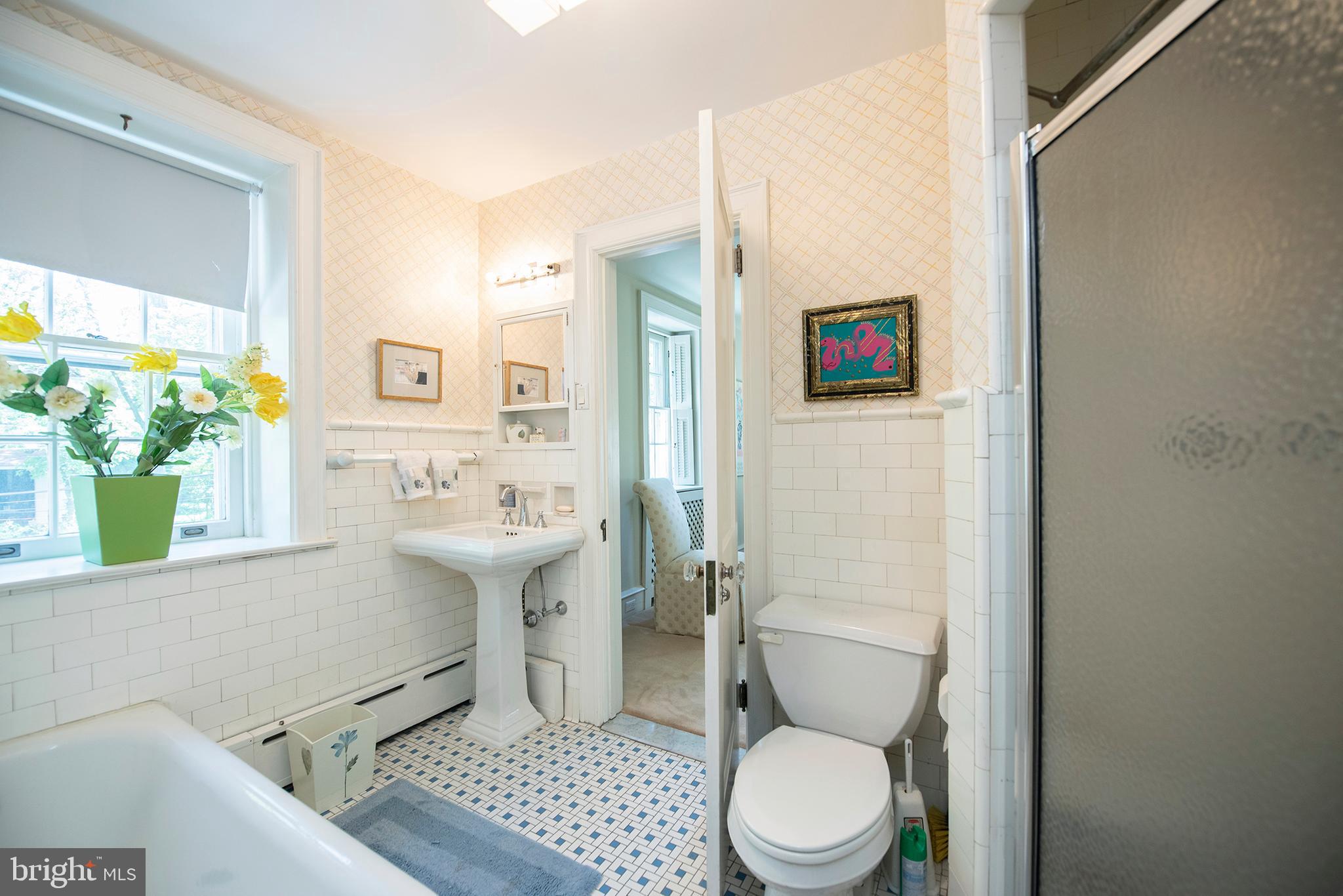 1115 Remington Road Wynnewood, PA 19096 - Photo 20 of 30 Full bath (shared with Bedrooms 2 and 3)