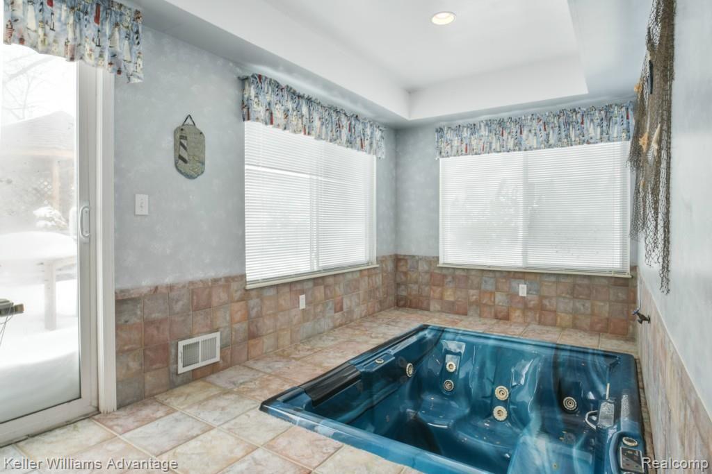 8084 Pardee Road Taylor, MI 48180 - Photo 17 of 47 Pardee-0238.jpg