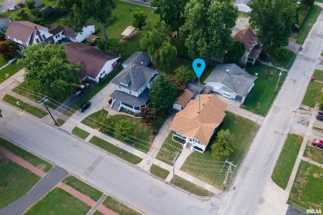 $129,000 | 544 East Main Street, Du Quoin, IL 62832