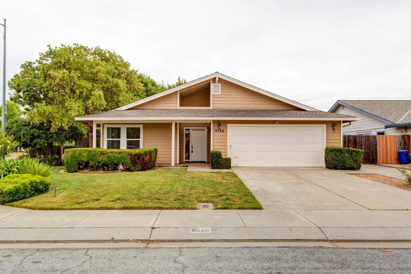 8580 Culp Drive Gilroy, CA 95020 - Photo 2 of 27