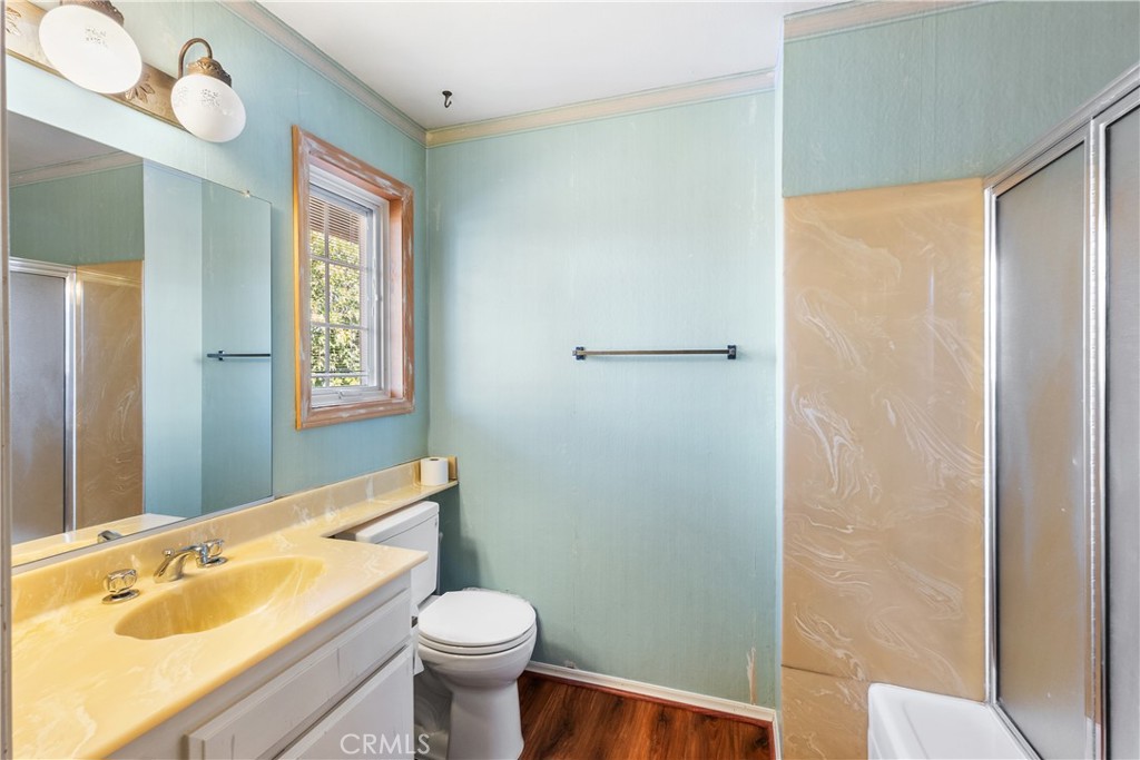 1421 Magnolia Avenue Redlands, CA 92373 - Photo 25 of 46 Primary Bathroom