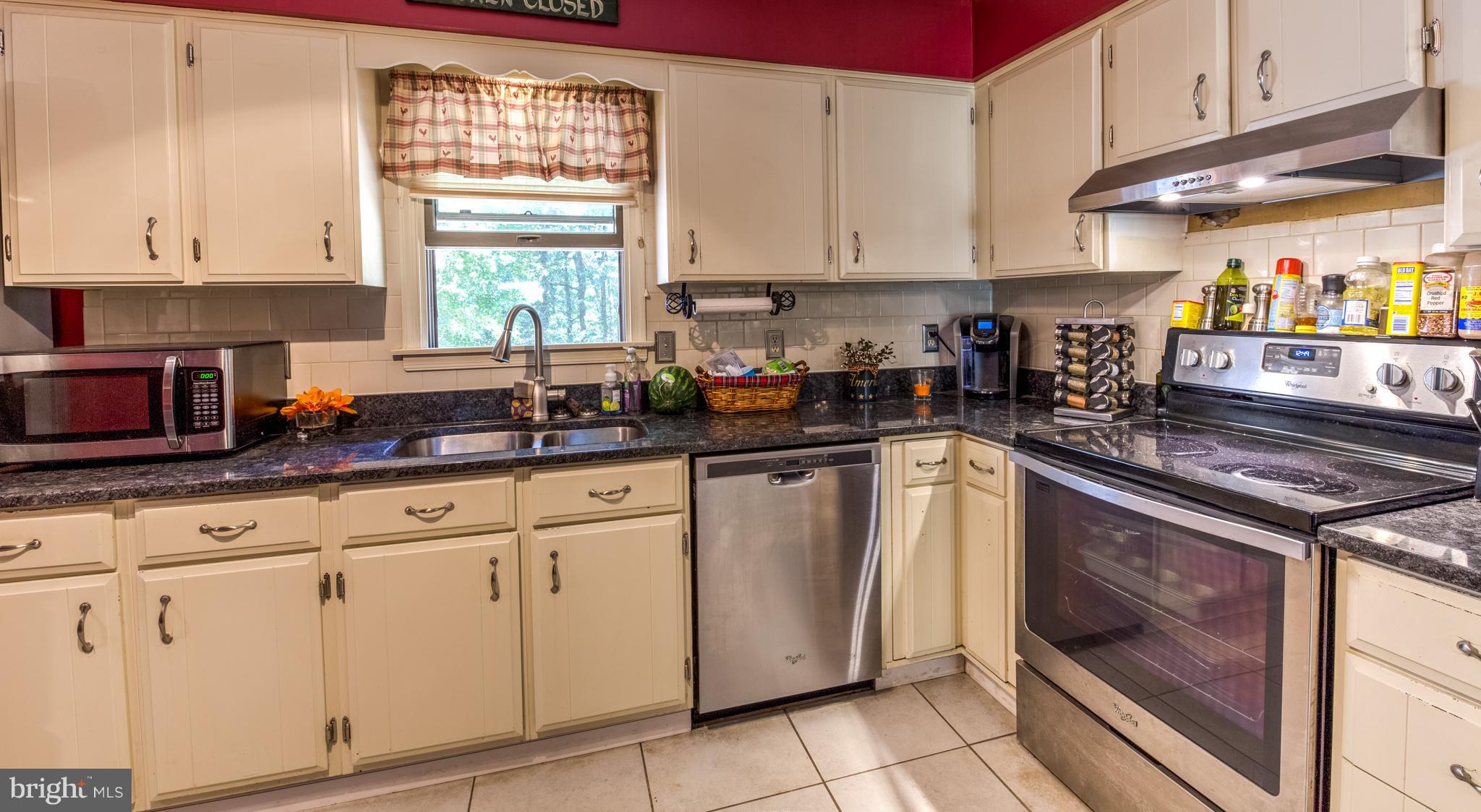 21015 Ridge Road Freeland, MD 21053 - Photo 3 of 28 Kitchen