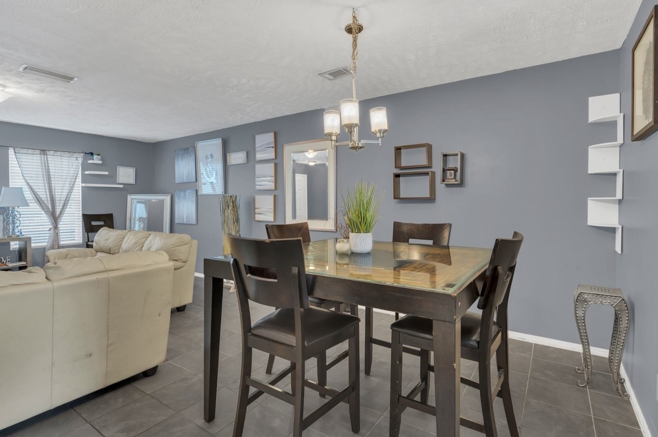 Undisclosed Address Antioch, TN 37013 - Photo 7 of 18 a dining room with furniture and window
