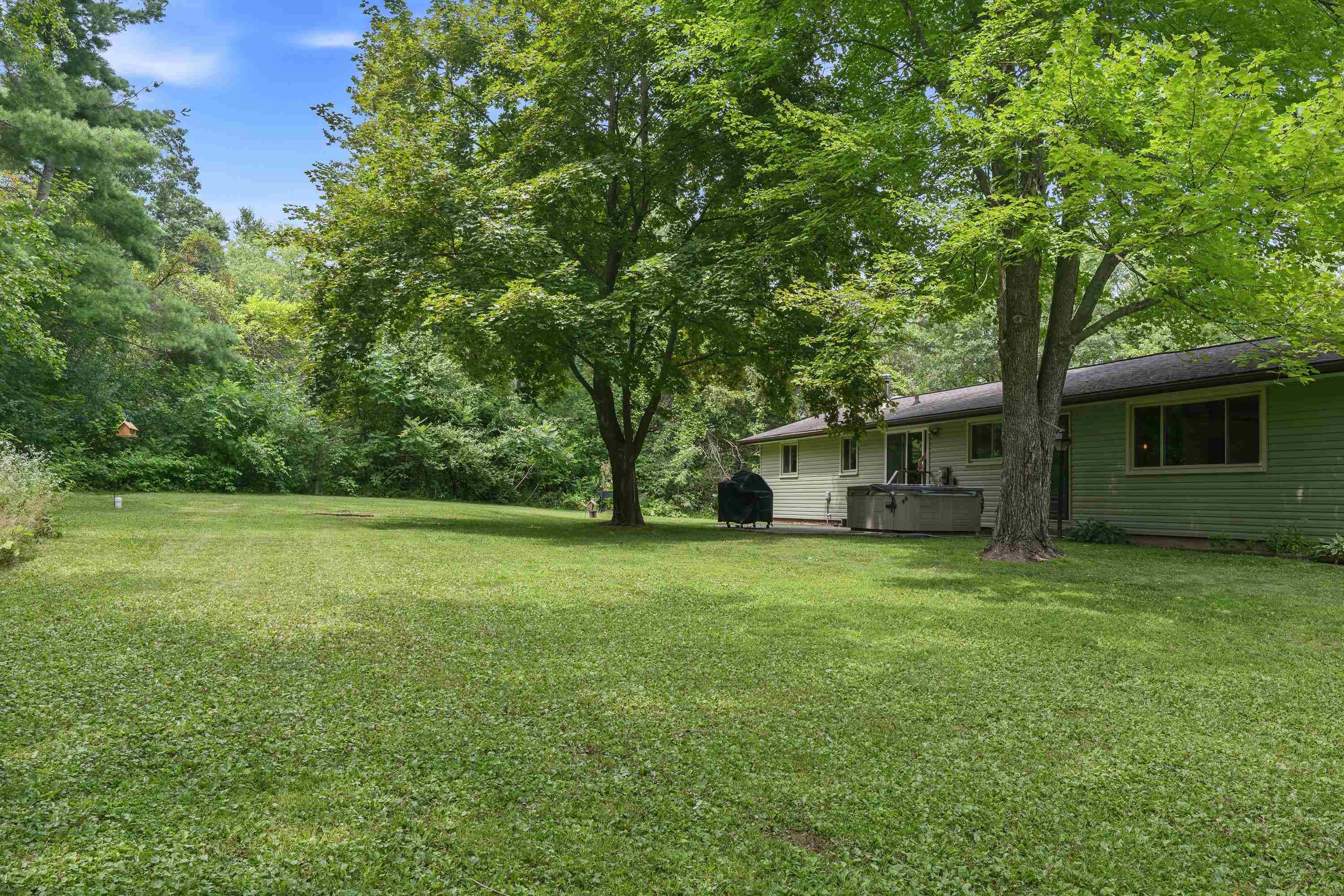 E1317 Larson Road Waupaca, WI 54981 - Photo 41 of 51 Gallery Image 41