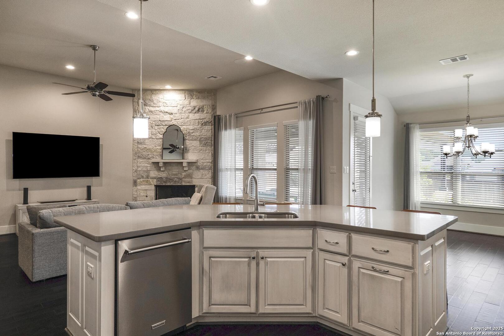 8218 Garden Arbor Garden Ridge, TX 78266 - Photo 13 of 42