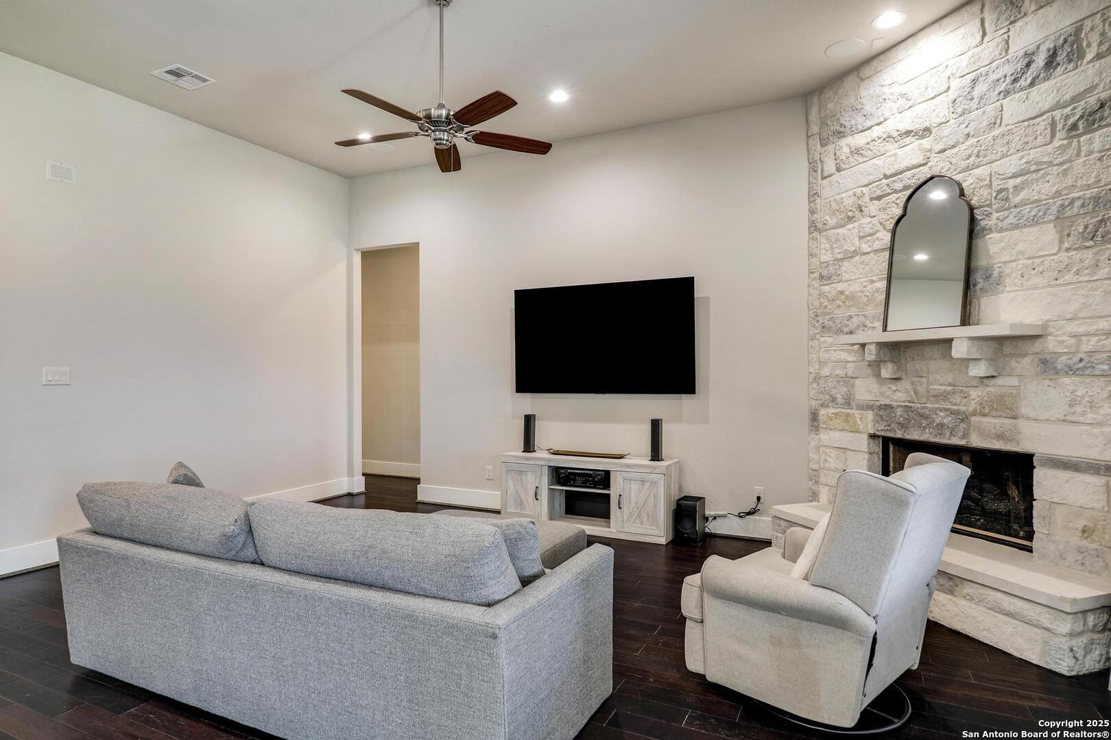 8218 Garden Arbor Garden Ridge, TX 78266 - Photo 16 of 42