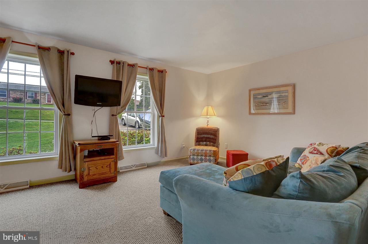 1630 Rosedale Avenue Middletown, PA 17057 - Photo 3 of 25 Gallery Image 3