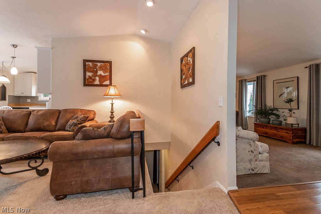 5635 Dolphin Road Mentor, OH 44060 - Photo 8 of 25 Gallery Image 8