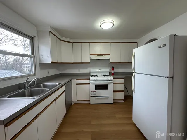 $2,195 | 25 Garden Street, Unit 2, Edison, NJ 08817