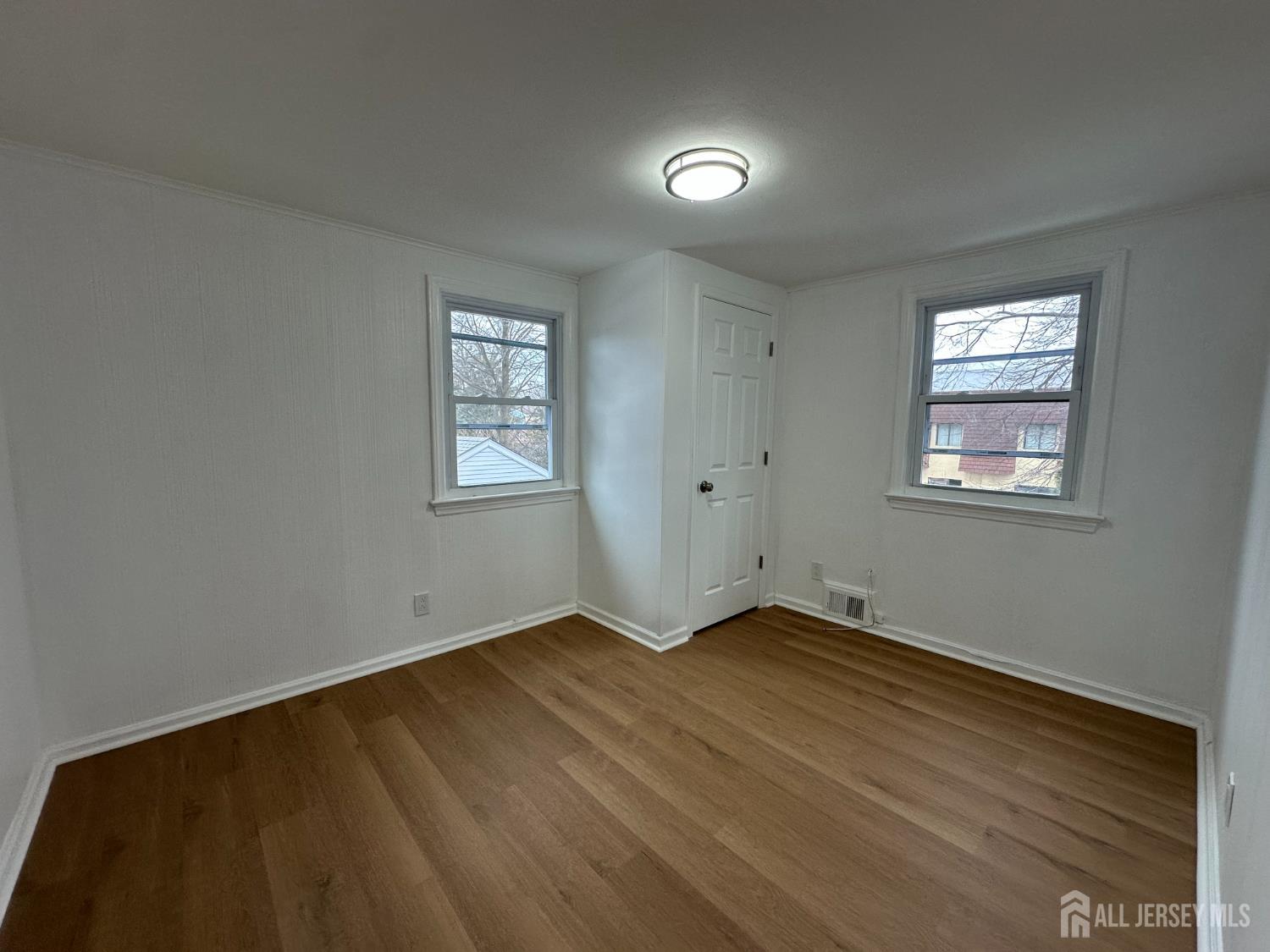 25 Garden Street, Unit 2 Edison, NJ 08817 - Photo 7 of 8