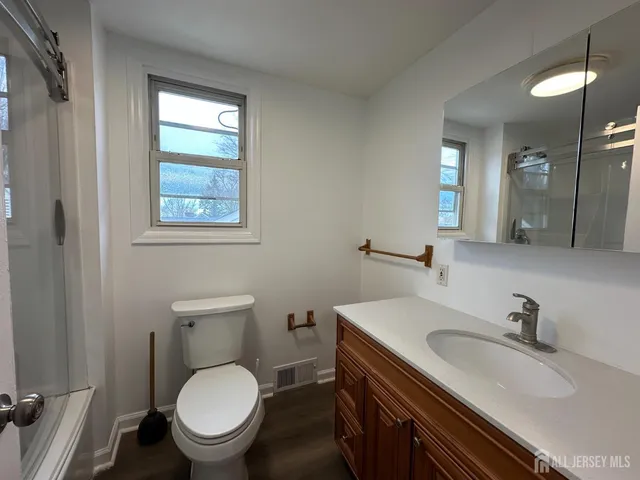 $2,195 | 25 Garden Street, Unit 2, Edison, NJ 08817