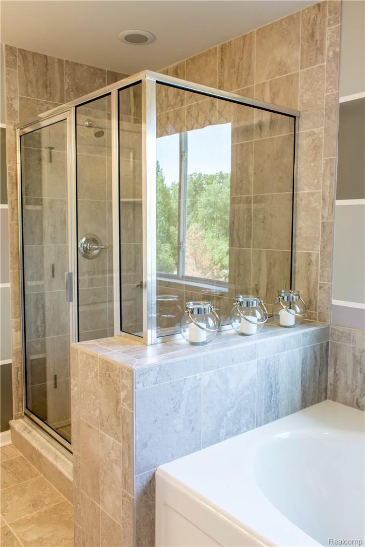 1498 Secretariat Way Howell, MI 48843 - Photo 24 of 29 Blackstone (23).jpg