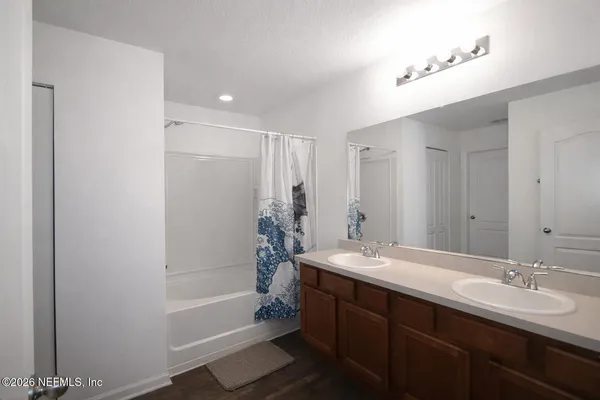 $2,400 | 3554 Shiner Drive, Jacksonville, FL 32226