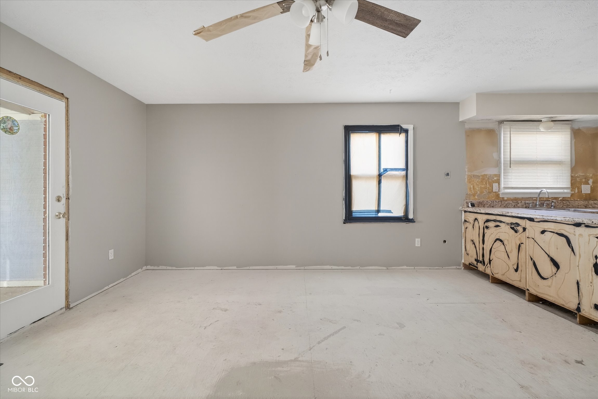 730 Colonial Way Greenwood, IN 46142 - Photo 15 of 36