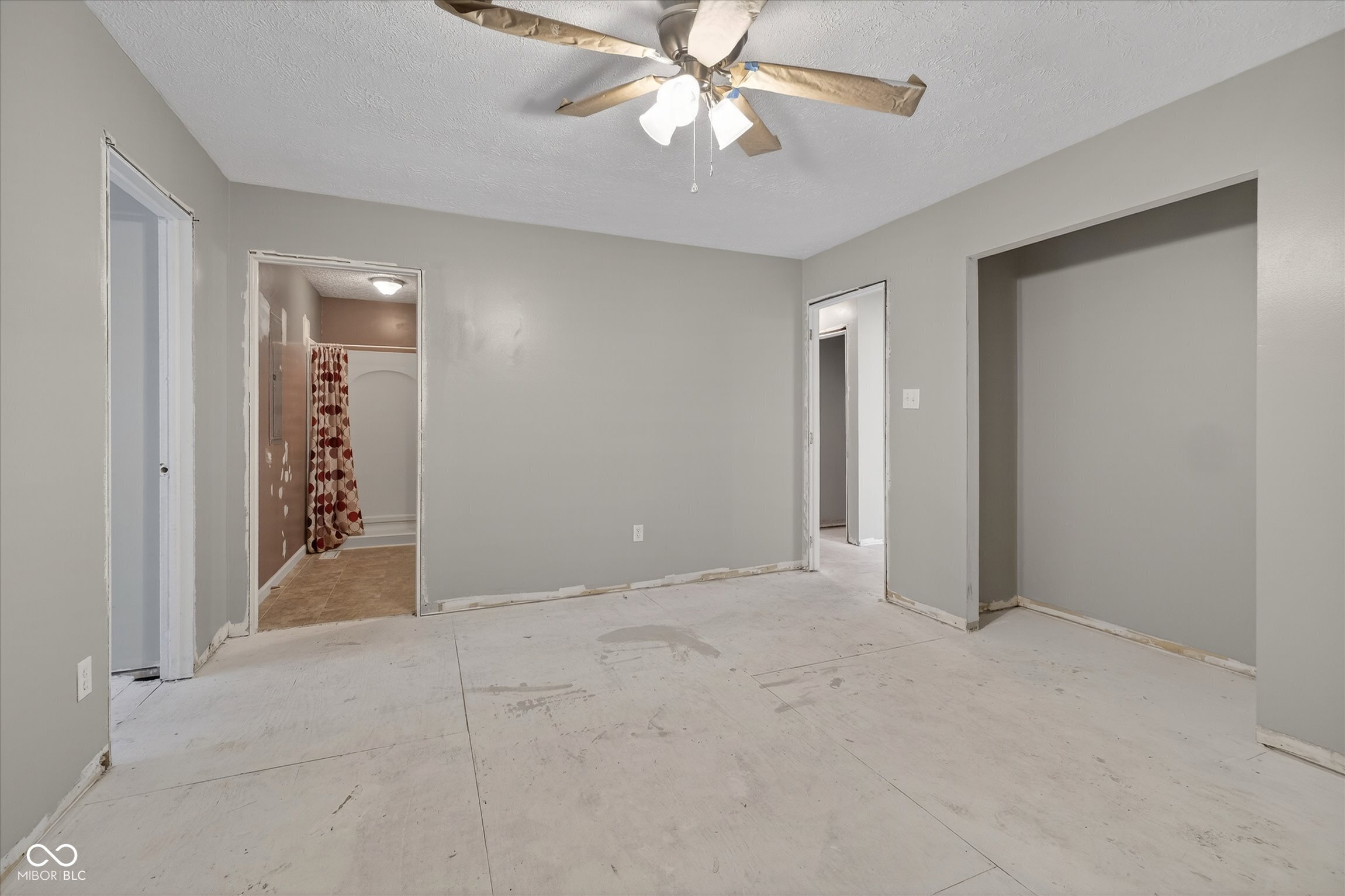 730 Colonial Way Greenwood, IN 46142 - Photo 21 of 39