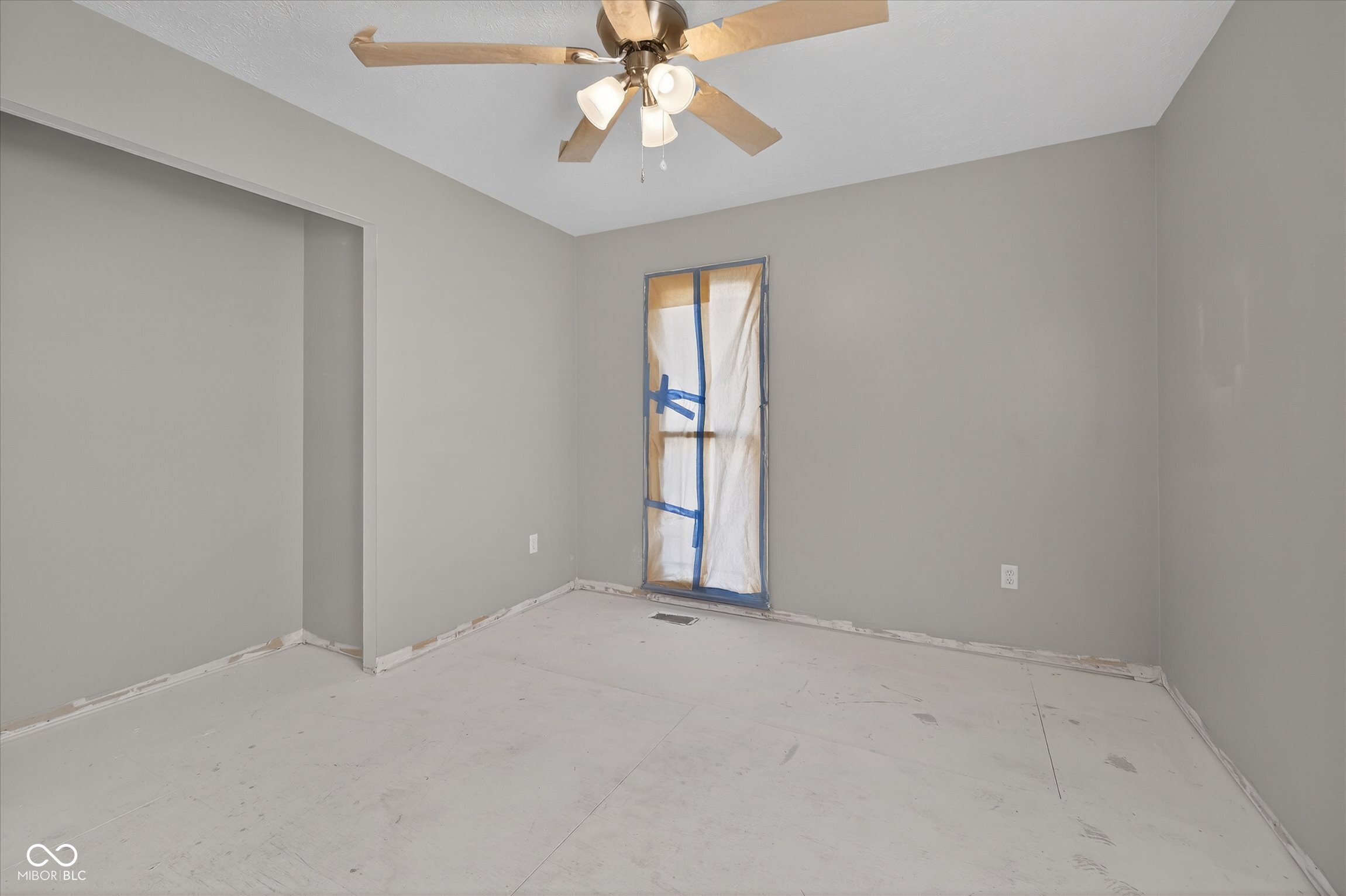 730 Colonial Way Greenwood, IN 46142 - Photo 27 of 36