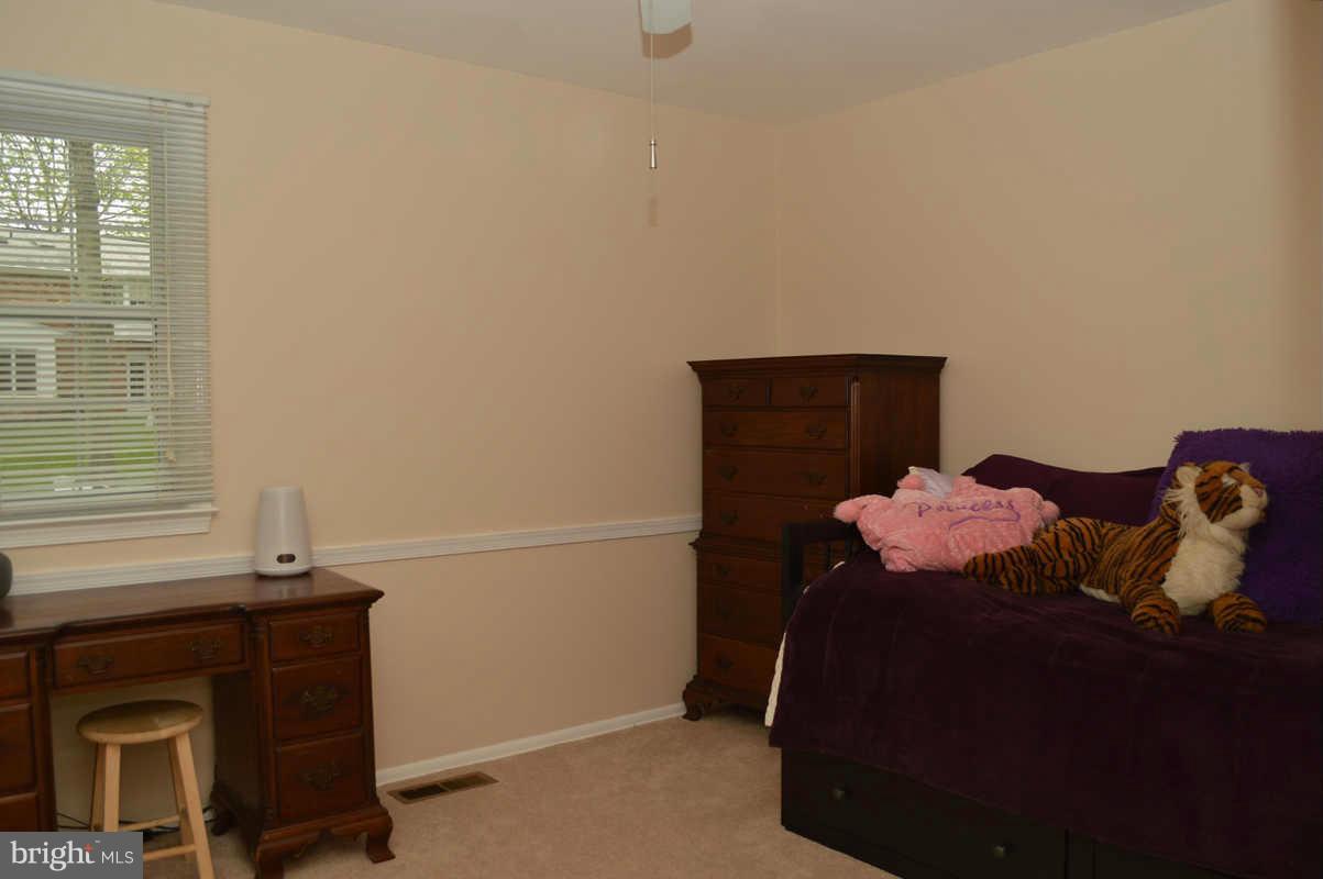 19308 Treadway Road Brookeville, MD 20833 - Photo 11 of 19 Bedroom