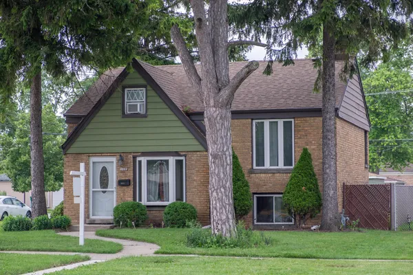 $320,000 | 4044 Oak Park Avenue, Stickney, IL 60402