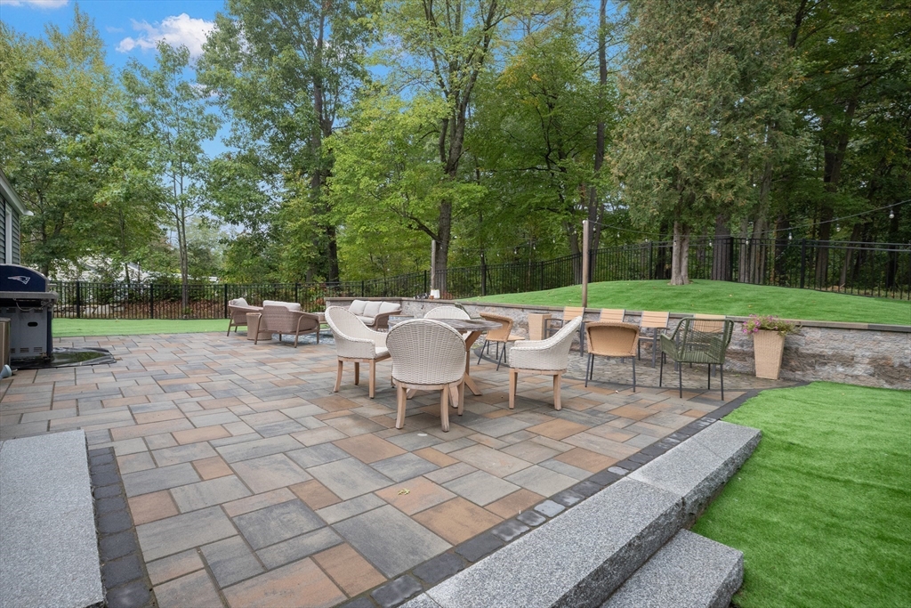 123 Pond Street Georgetown, MA 01833 - Photo 2 of 39