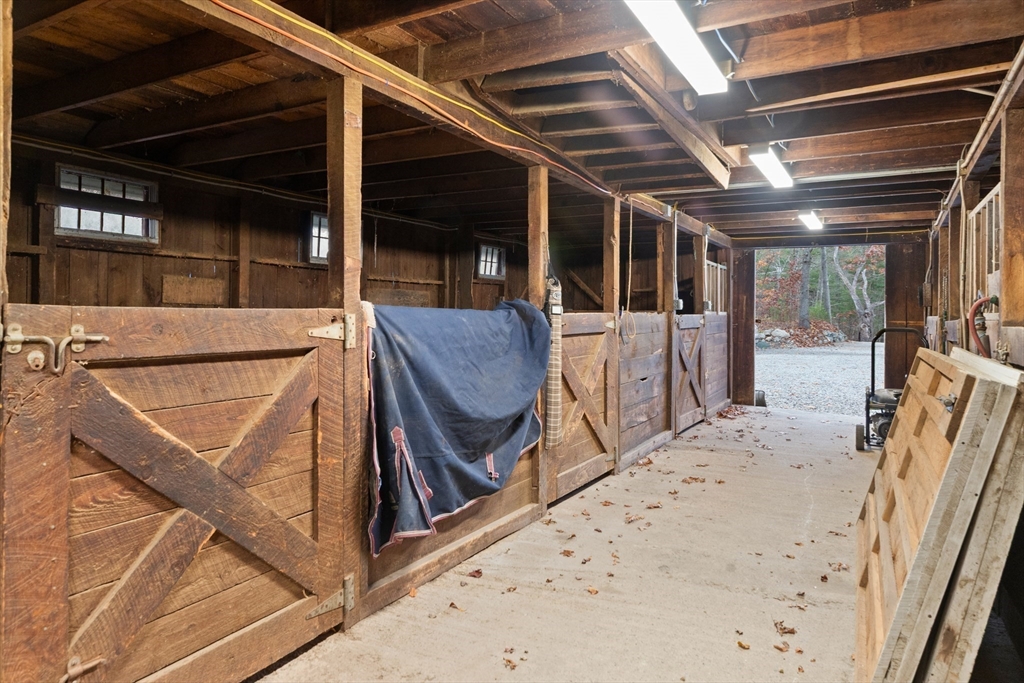 123 Pond Street Georgetown, MA 01833 - Photo 28 of 39