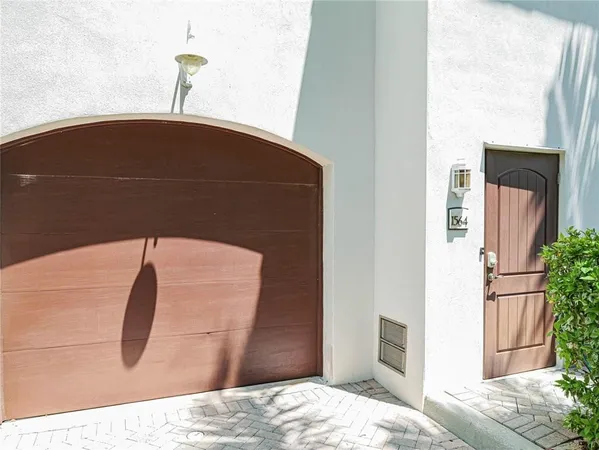 a view of a livingroom with furniture