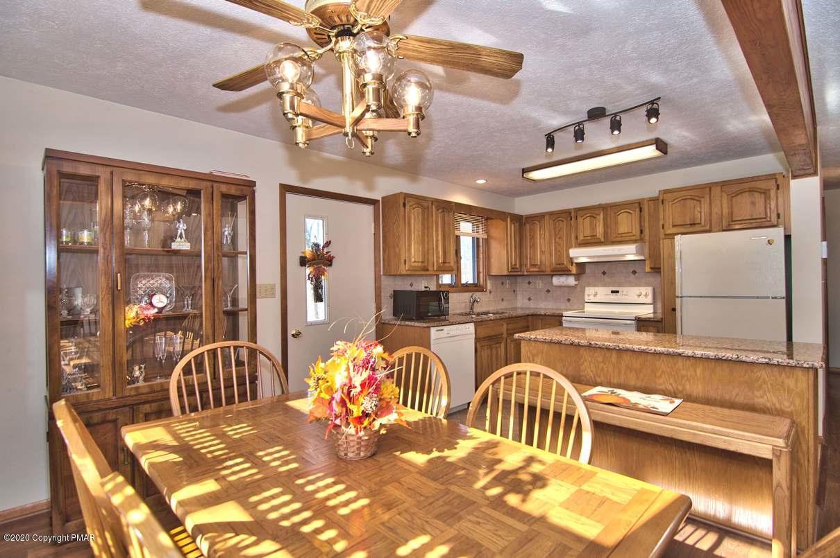 2121 Wilderland Road Tamiment, PA 18371 - Photo 13 of 65 Dining Area