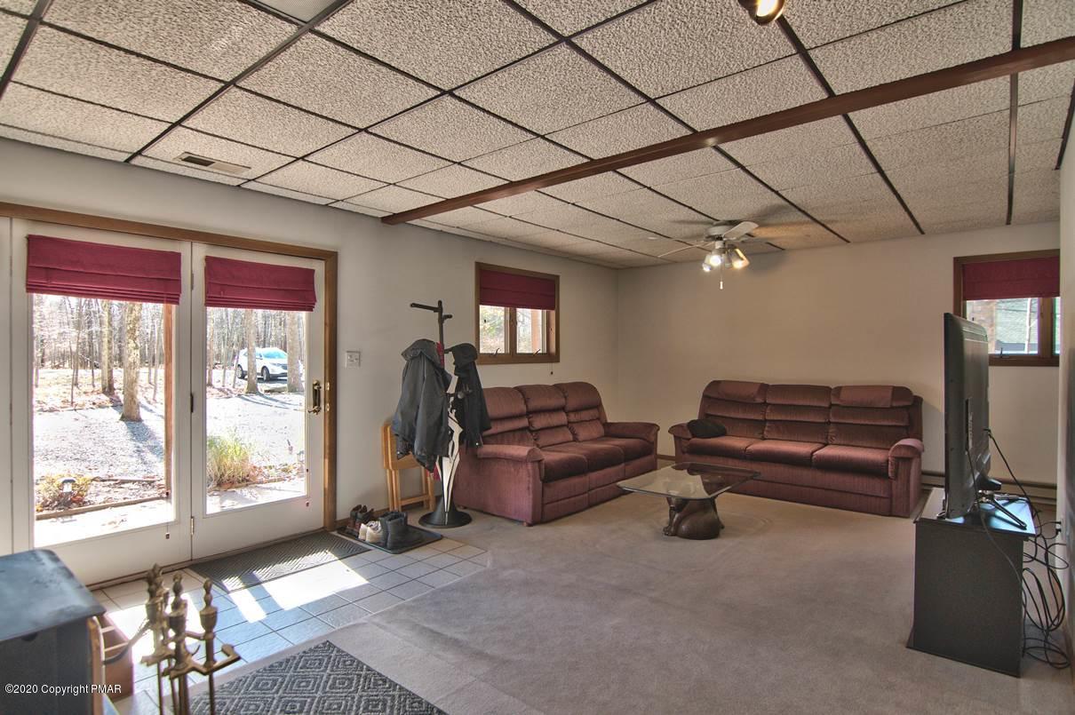 2121 Wilderland Road Tamiment, PA 18371 - Photo 47 of 65 Family Room