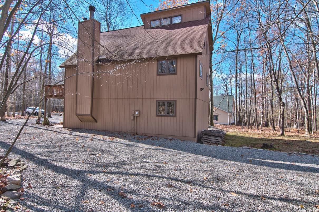 2121 Wilderland Road Tamiment, PA 18371 - Photo 59 of 65 Side View