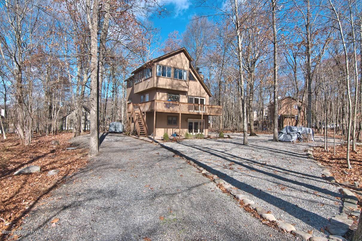 2121 Wilderland Road Tamiment, PA 18371 - Photo 61 of 65 Driveway view 2