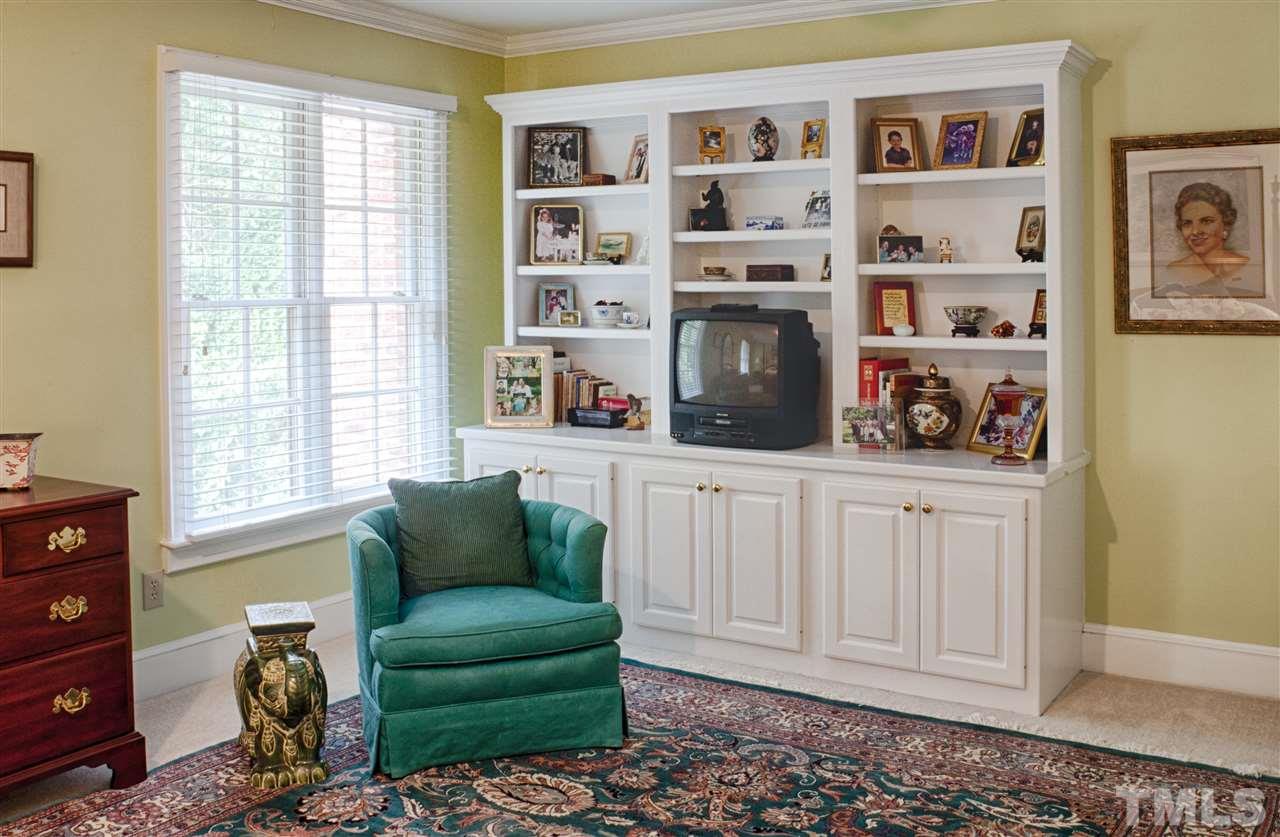3345 Ridgecrest Court Raleigh, NC 27607 - Photo 8 of 12