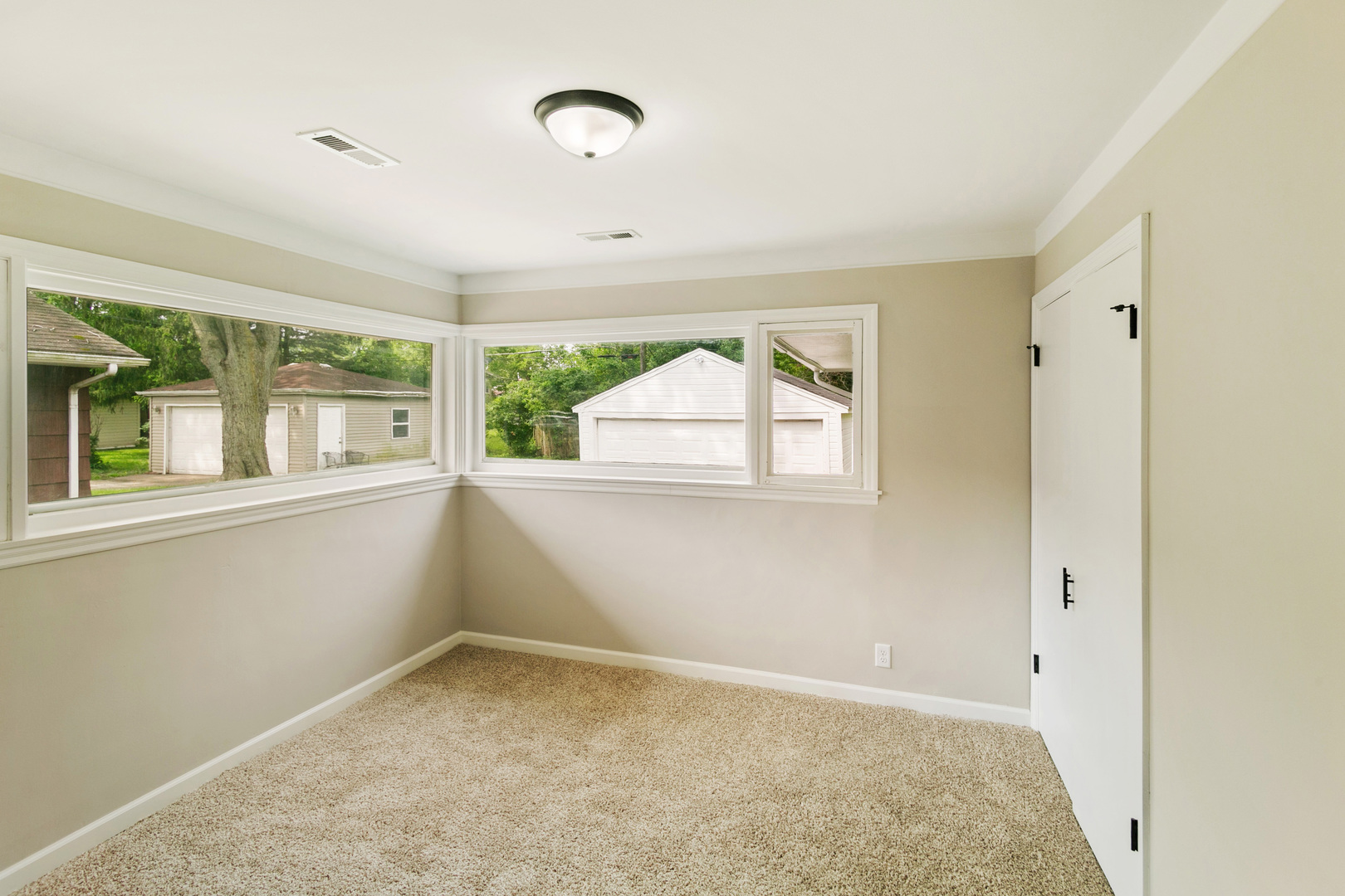 18504 Riegel Road Homewood, IL 60430 - Photo 11 of 17 Gallery Image 11