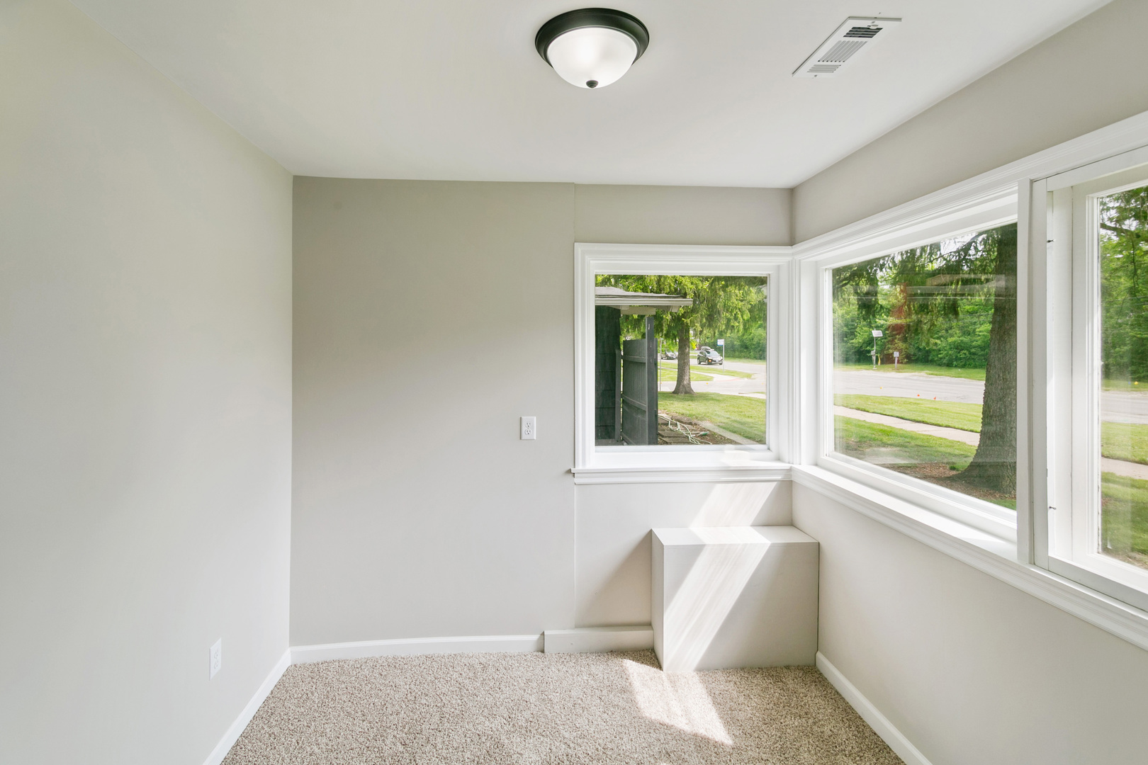 18504 Riegel Road Homewood, IL 60430 - Photo 13 of 17 Gallery Image 13