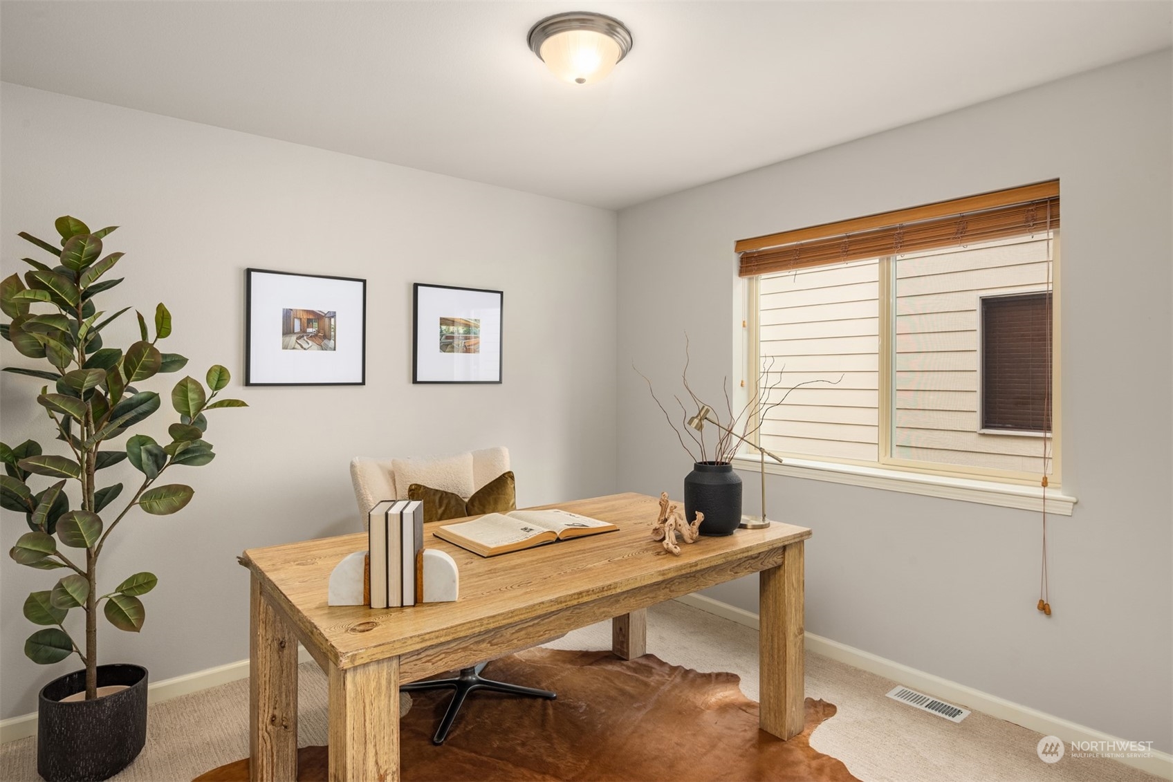 23116 87th Avenue West Edmonds, WA 98026 - Photo 21 of 27 a workspace with furniture and window