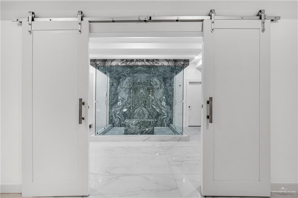 3317 Kent Lane McAllen, TX 78503 - Photo 14 of 32