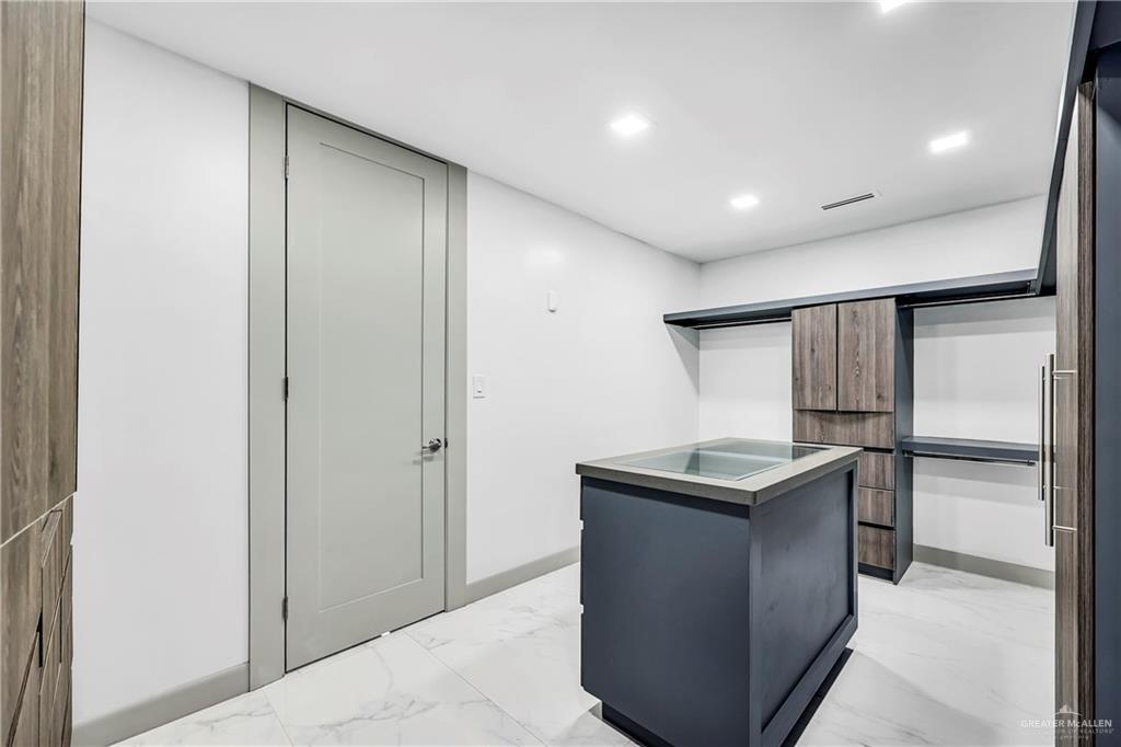 3317 Kent Lane McAllen, TX 78503 - Photo 16 of 32