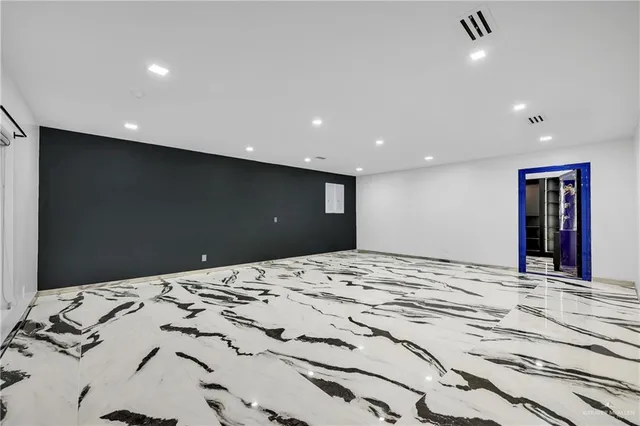 $889,000 | 3317 Kent Lane, McAllen, TX 78503