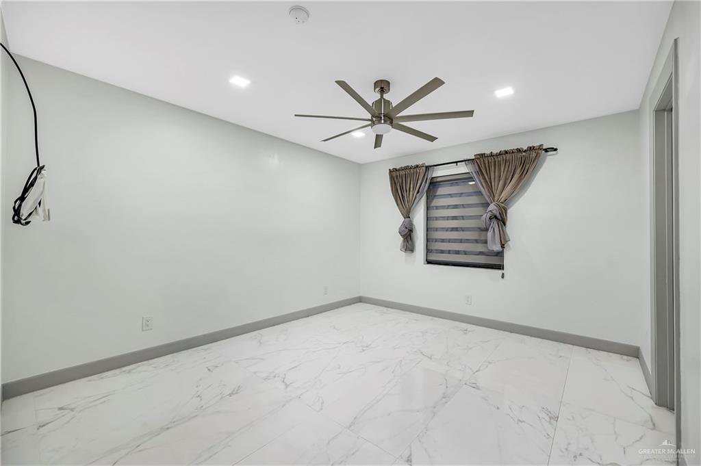 3317 Kent Lane McAllen, TX 78503 - Photo 22 of 32