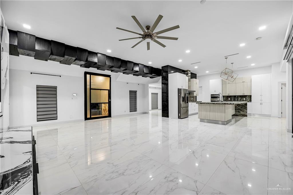 3317 Kent Lane McAllen, TX 78503 - Photo 5 of 32