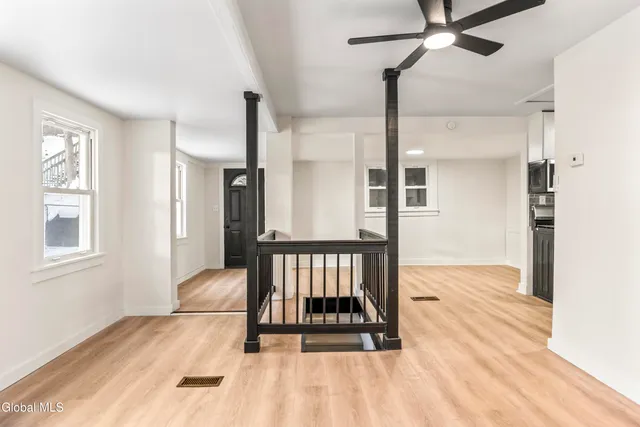 $199,999 | 5 Homestead Avenue, North Greenbush, NY 12198