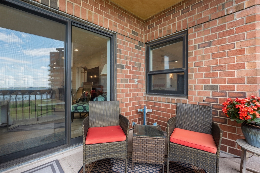 1 Seal Harbor Road, Unit 300 Winthrop, MA 02152 - Photo 20 of 39