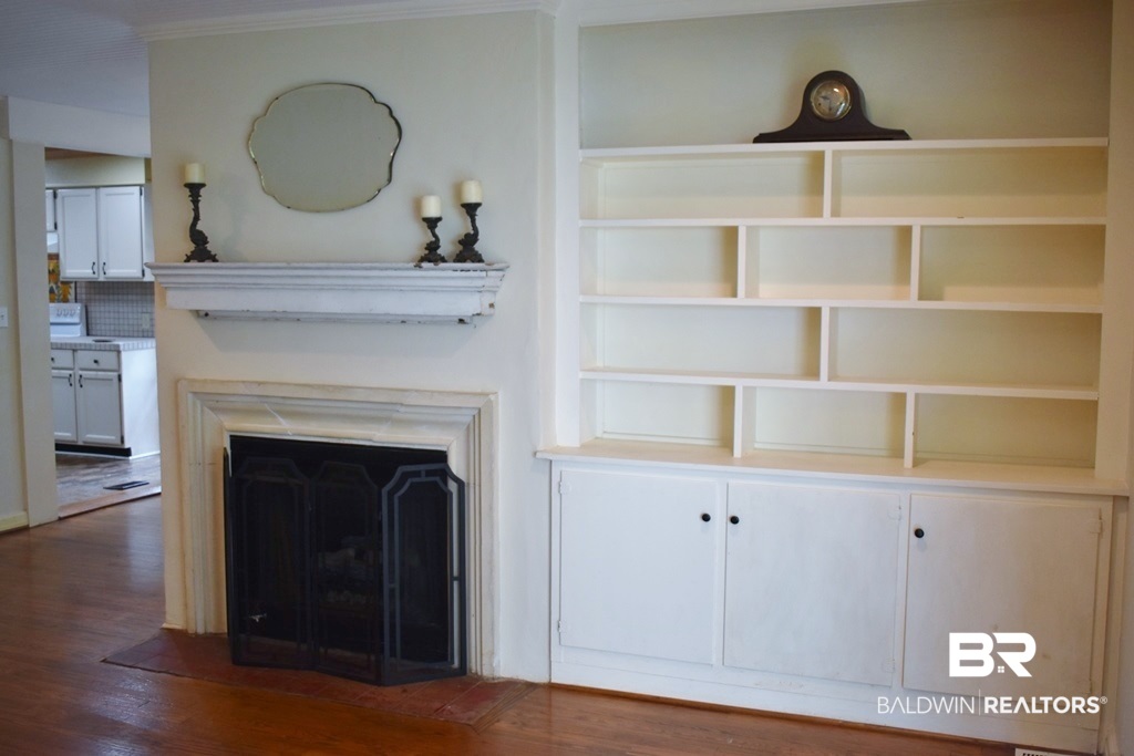 352 South Summit Street Fairhope, AL 36532 - Photo 25 of 49 Working Fireplace w/ Gas Logs; Built-in Shelves