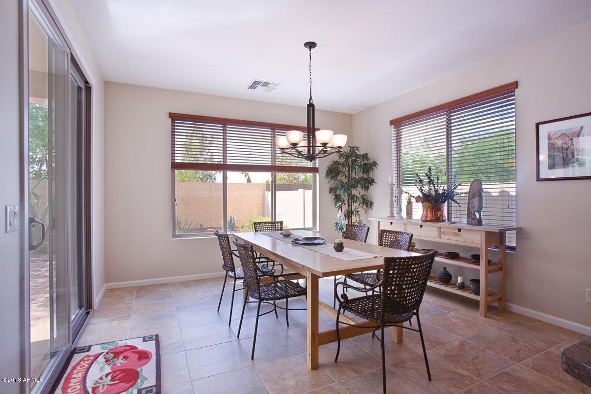 16797 West Almeria Road Goodyear, AZ 85395 - Photo 4 of 20 Dining Room