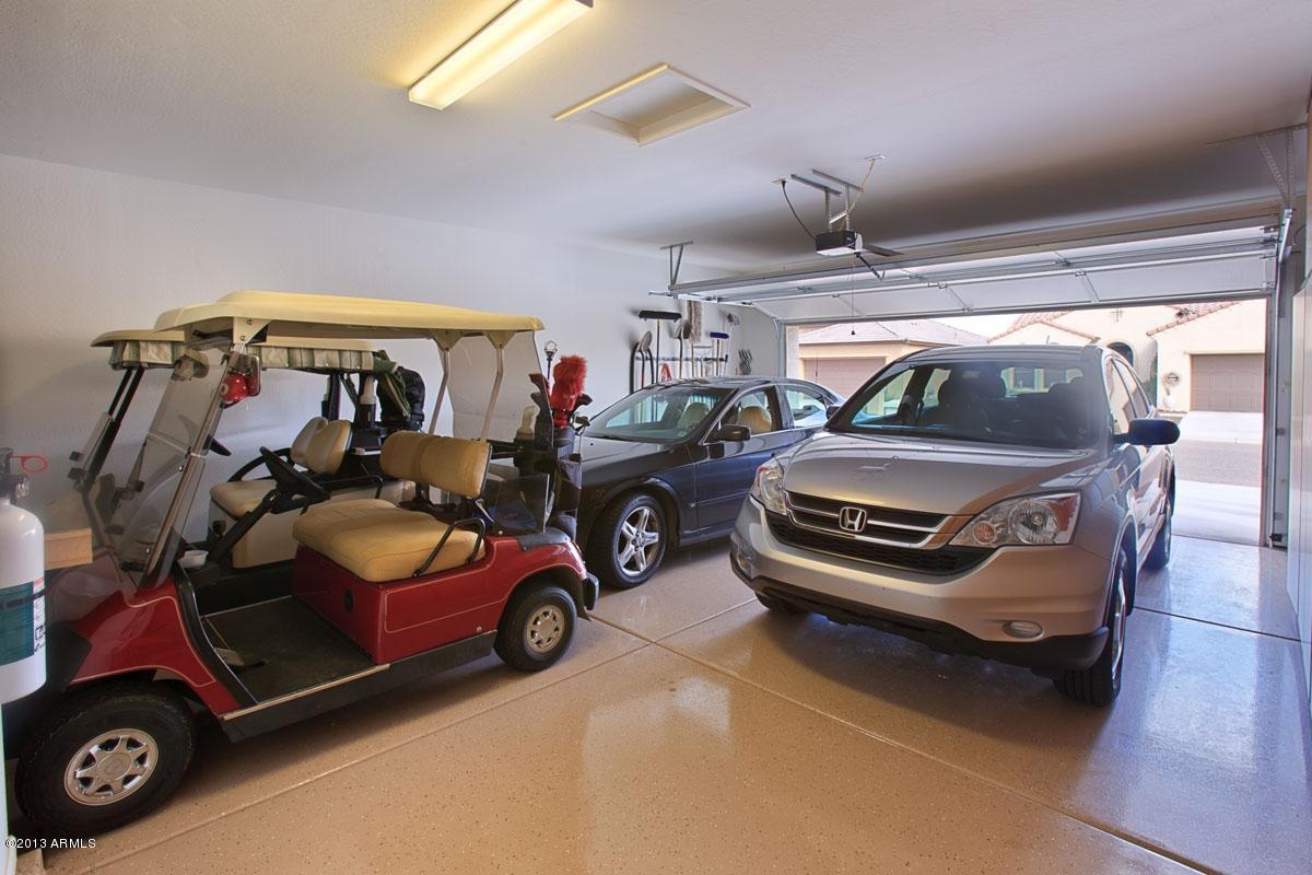 16797 West Almeria Road Goodyear, AZ 85395 - Photo 5 of 20 Garage 1