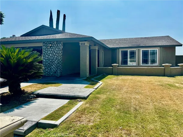 $580,000 | 1012 West Long Beach Drive, Colton, CA 92324