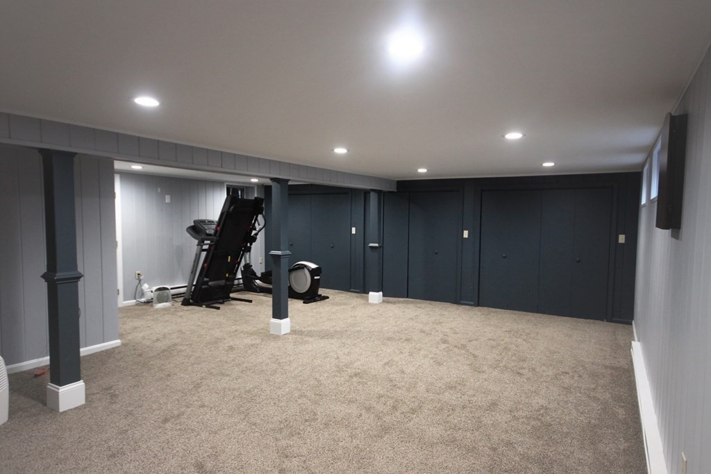 96 Coolidge Circle Northborough, MA 01532 - Photo 34 of 41