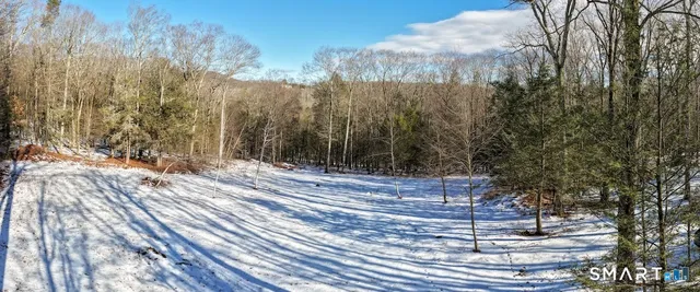 $425,000 | 77 Belgo Road, Lakeville, CT 06039