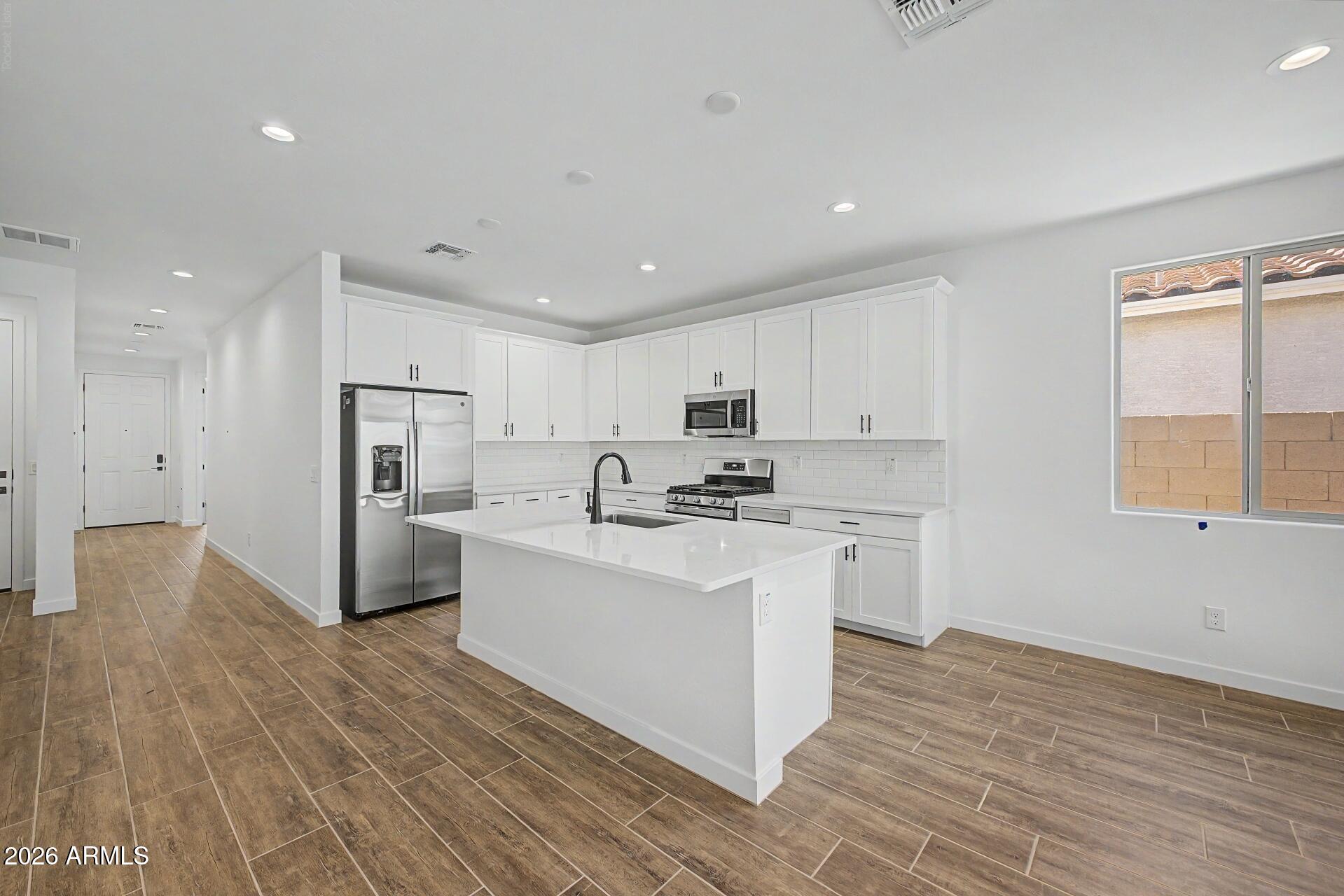 8042 West Granada Road Phoenix, AZ 85035 - Photo 3 of 35