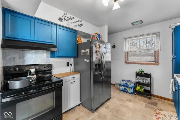 $219,900 | 830 South Main Street, Brownstown, IN 47220