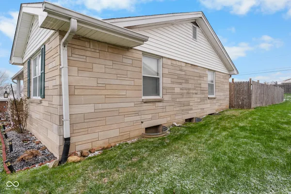 $219,900 | 830 South Main Street, Brownstown, IN 47220