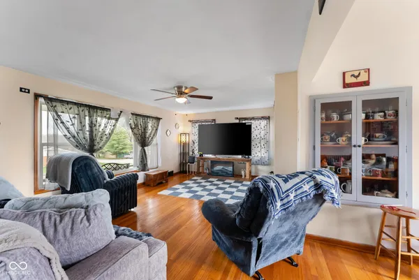 $219,900 | 830 South Main Street, Brownstown, IN 47220